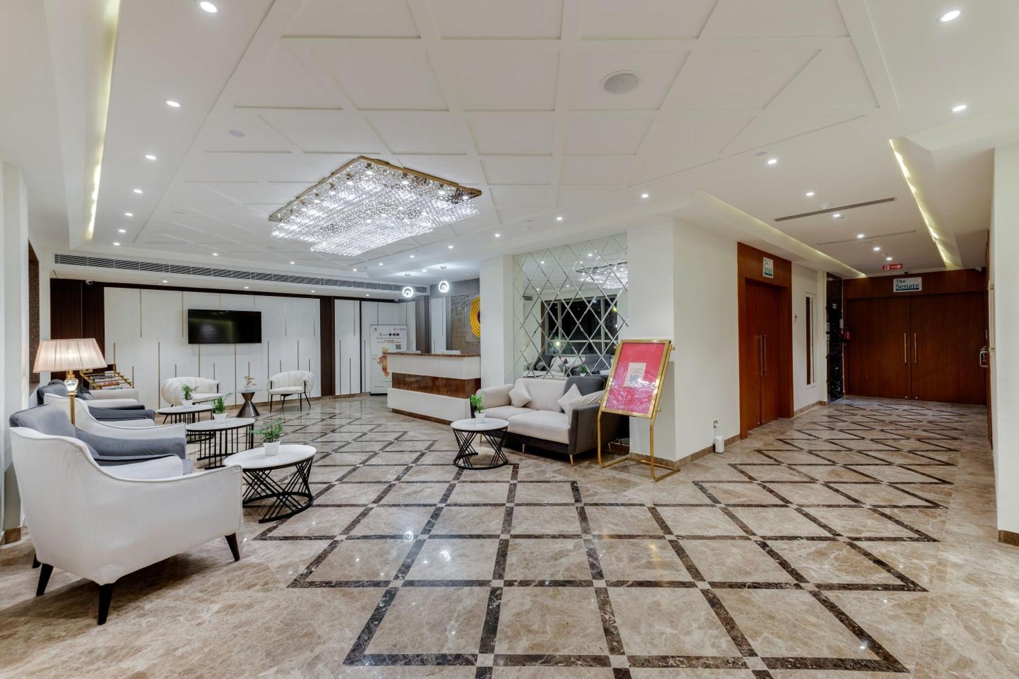 Click Collection Grand Gateway Varanasi Ngoại thất bức ảnh